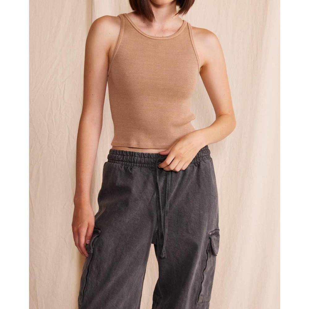 NEW PEOPLE OF LEISURE sage rib tank top in camel